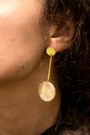 Orecchini pendenti con foglia di lunaria