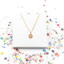 Collana con ciondolo con coriandolo