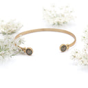 Bracciale rigido con fiore di carota selvatica