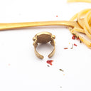 Anello in ottone con spaghetti, aglio e peperoncino