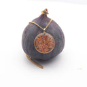 Collana con ciondolo in resina e fico