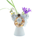 Orecchini a cerchio con fiori primaverili