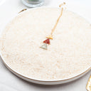 Collana con triangoli di zafferano, foglie dorate e avventurina