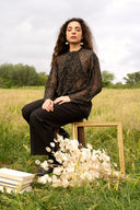 Orecchini pendenti e mezza luna con foglia di lunaria