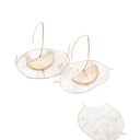 Orecchini pendenti e mezza luna con foglia di lunaria