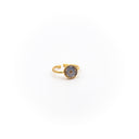 Anello regolabile in resina e fiore di non ti scordar di me