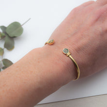 Load image into Gallery viewer, Adjustable brass rigid bracelet, with double wild carrot flower
