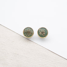 Load image into Gallery viewer, Wild carrot flower lobe earrings
