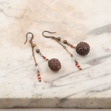 Load image into Gallery viewer, Drop earrings with real mini pine cones
