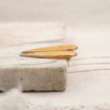 Load image into Gallery viewer, Pendant earrings in resin with bamboo leaf
