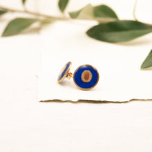 Carica l&#39;immagine nel visualizzatore di Gallery, Orecchini da lobo blu con seme di ombrellino pugliese
