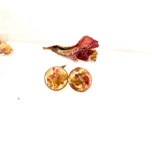 Load image into Gallery viewer, Lobe earrings with flower cutouts and gold fragments
